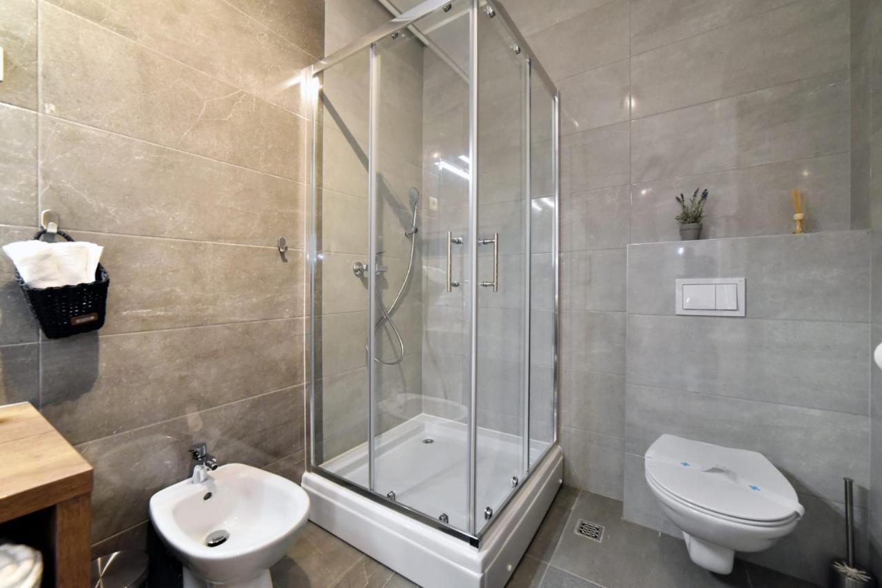 Moin Moin Double Bedroom Suite, Town Centre Zagreb Buitenkant foto